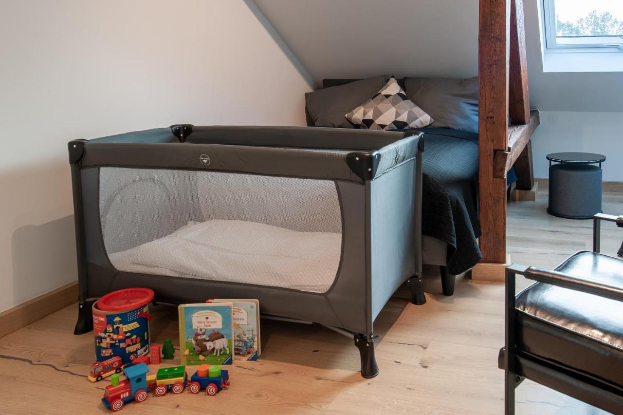 Grosse Familienfreundliche Wohnung In Drezno Zewnętrze zdjęcie